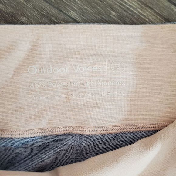 Outdoor Voices Dipped Warm Up Leggings - Picture 5 of 5